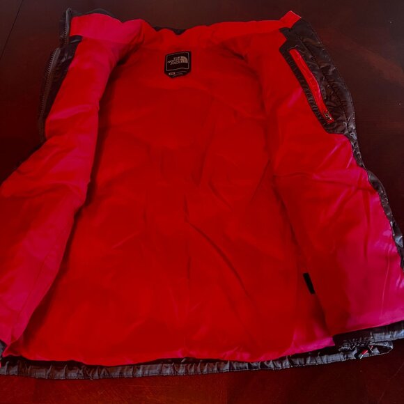 The North Face Womens 550 Black Down Puffer Vest With Red Lining M Warm Quilted - Picture 6 of 11